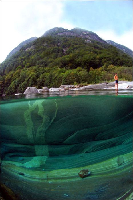 incredibly-clear-waters-of-verzasca-river-10