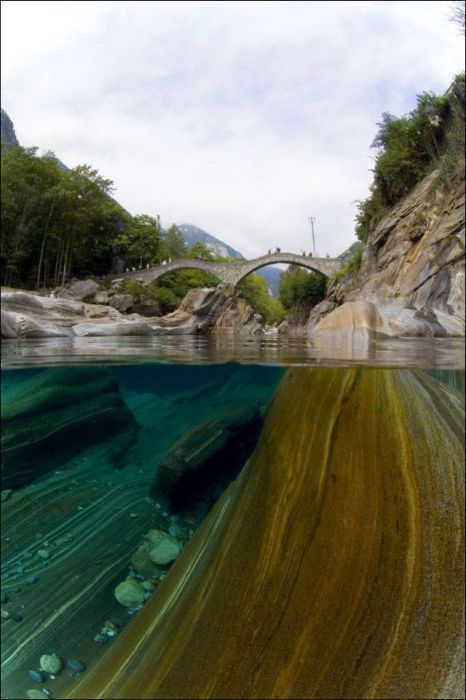 incredibly-clear-waters-of-verzasca-river-11