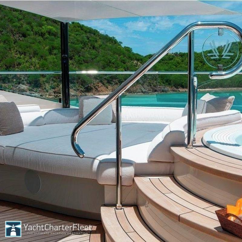 The yacht Quattroelle (20)